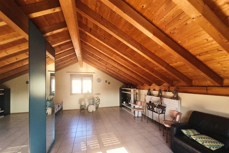 Villa 5.5 with 300 sqm garden and habitable attic (5)