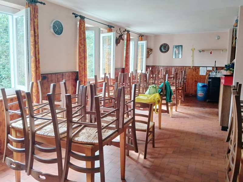 Grotte 6,5 mit Restaurantbereich, Zimmern und großem Grundstück (5)