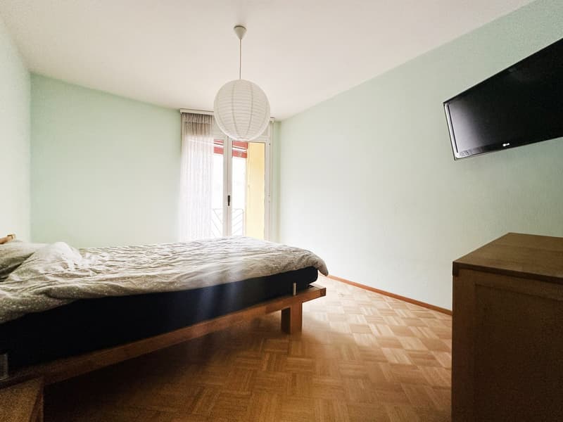 Einfamilienhaus mit 4,5 Zimmern und großem umzäunten Garten in Camorino (6)