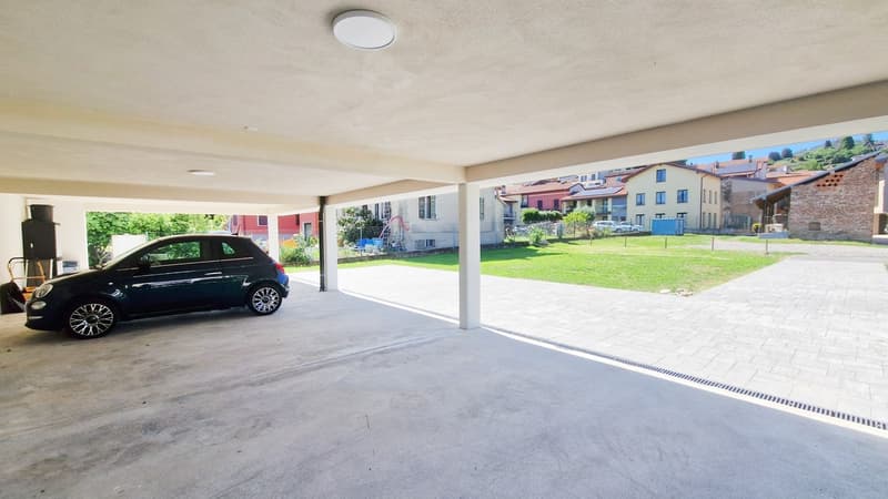 New 2.5-room apartment with panoramic balcony (7)