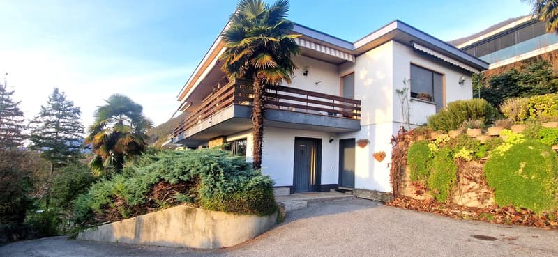 Duplex 4,5 in Doppelhaushälfte mit Panorama, eigenem Garten und Grotte. (1)