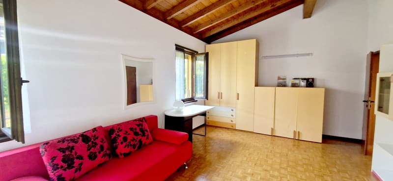 Spacious semi-detached house 6,5 with panoramic terrace and gardens (11)
