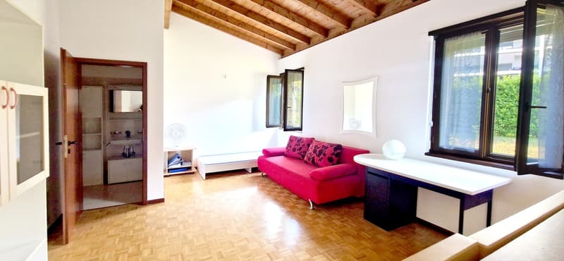 Spacious semi-detached house 6,5 with panoramic terrace and gardens (10)