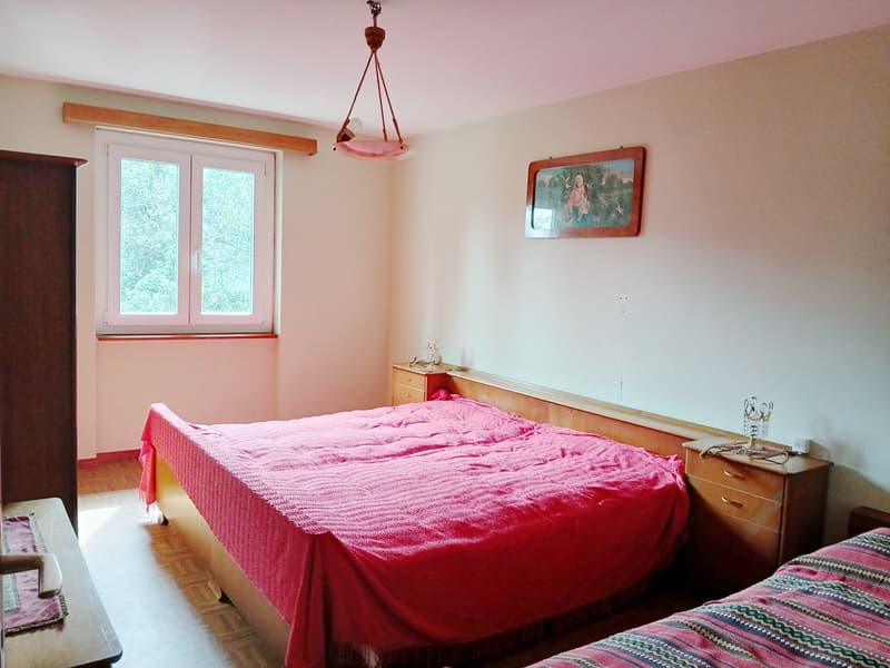 Grotto 6,5 con spazio ristorazione, camere e grande terreno. (7)