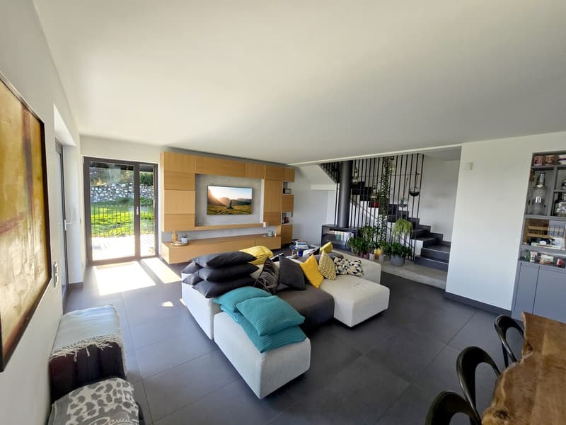 Luxuriöse Villa 4,5 mit Garten, Obstgarten und freier Sicht. (5)