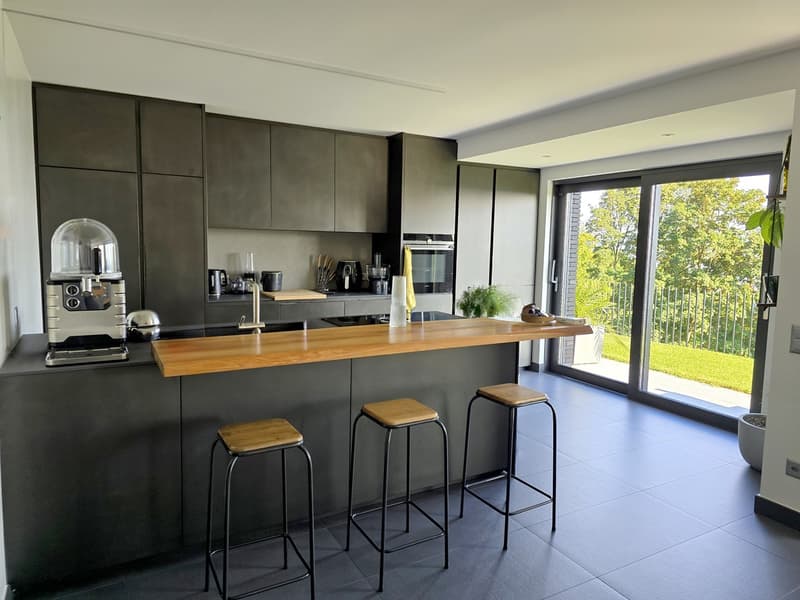 Luxuriöse Villa 4,5 mit Garten, Obstgarten und freier Sicht. (6)