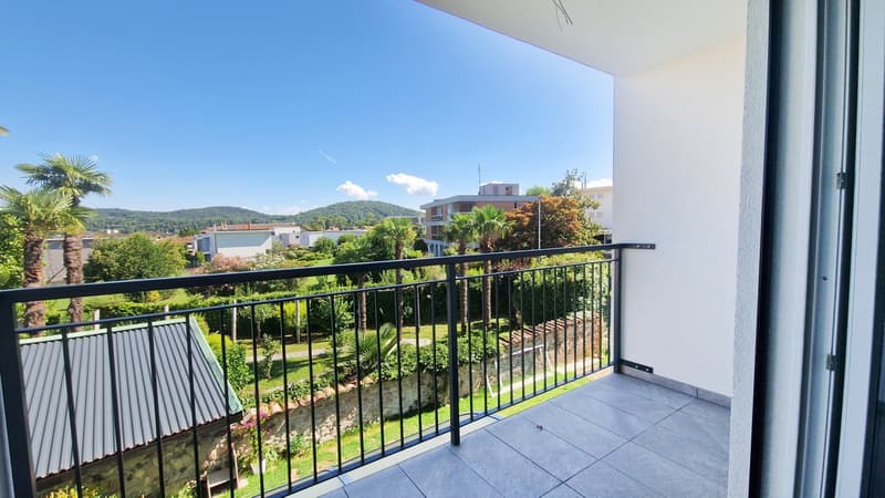 Neue 2,5-Zimmer-Wohnung mit überdachtem Balkon und freier Aussicht (4)