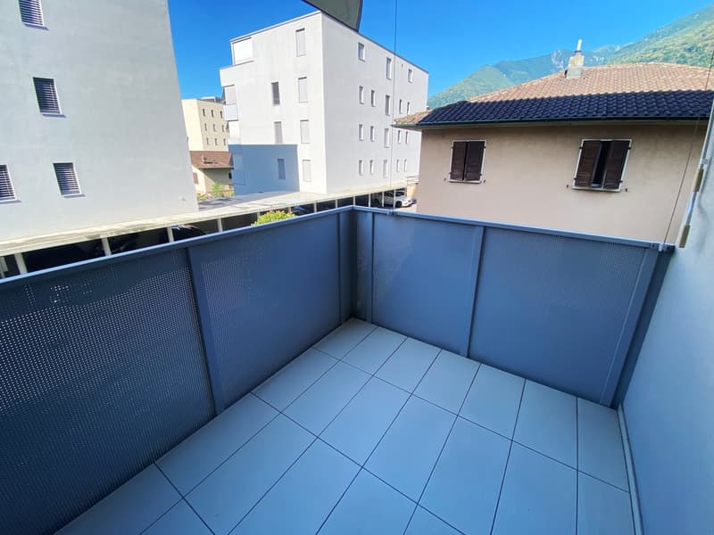Modernes 2.5-Zimmer-Apartment mit Terrasse und Parkplatz im Zentrum. (7)