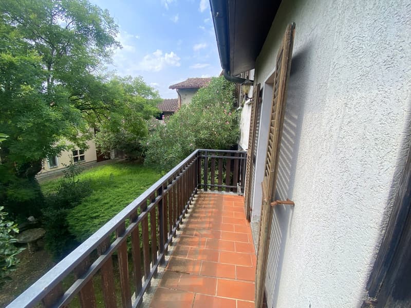 Tessiner Haus aus dem 15. Jahrhundert mit 15 Räumen und Entwicklungspotenzial (11)