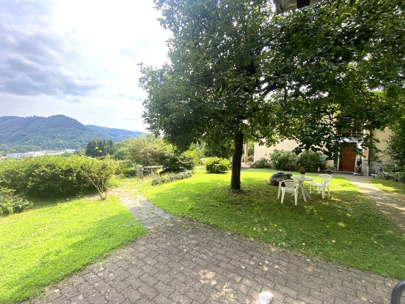 Tessiner Haus aus dem 15. Jahrhundert mit 15 Räumen und Entwicklungspotenzial (1)