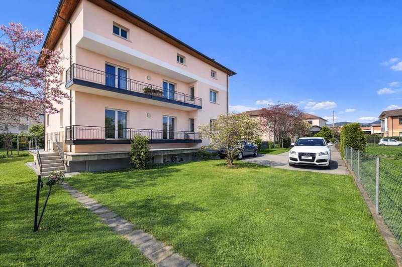 Bifamiliare 4,5 e 4,5 con giardino, tre terrazzi e grande soffitta. (1)