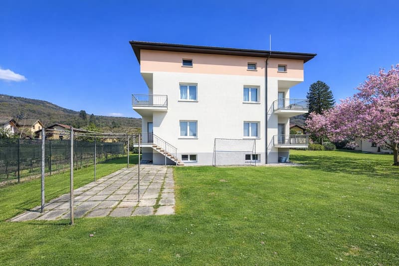Bifamiliare 4,5 e 4,5 con giardino, tre terrazzi e grande soffitta. (2)