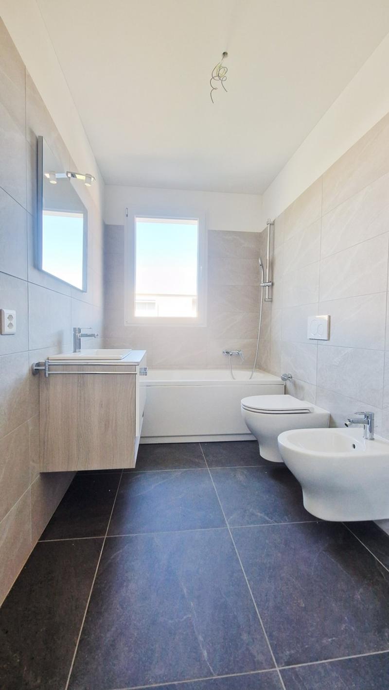 Nouvel appartement 2,5 pièces avec balcon panoramique (5)