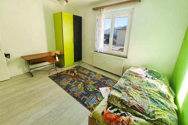 Charming 5.5-room villa with large garden and grotto with fireplace (10)