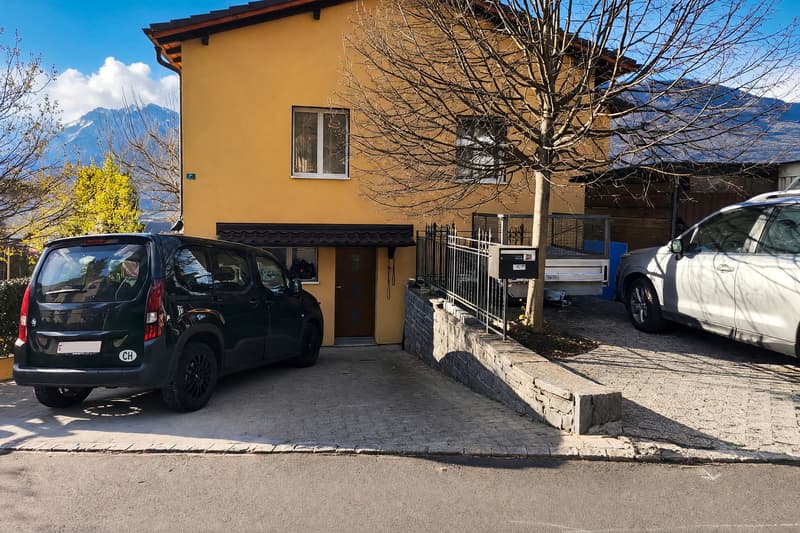 Charming 5.5-room villa with large garden and grotto with fireplace (5)