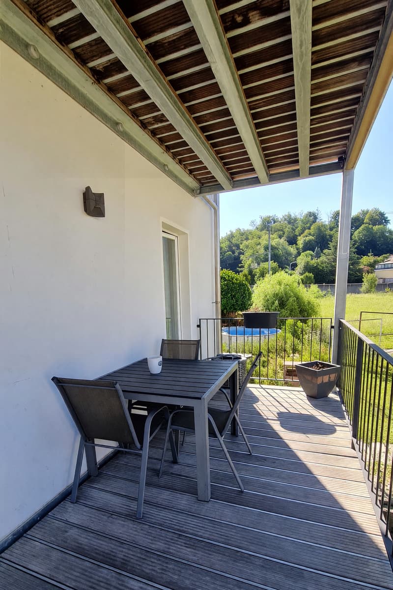 Modern 3.5-room apartment with terrace, completely renovated (8)