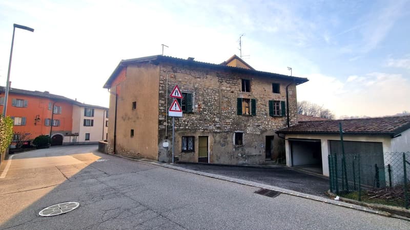 Maison de noyau fascinante avec permis de construire déjà approuvé (1)