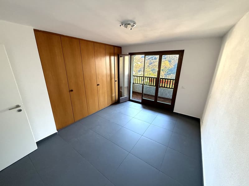 Splendida casa 6 ristrutturata con giardino e terrazza panoramici. (8)