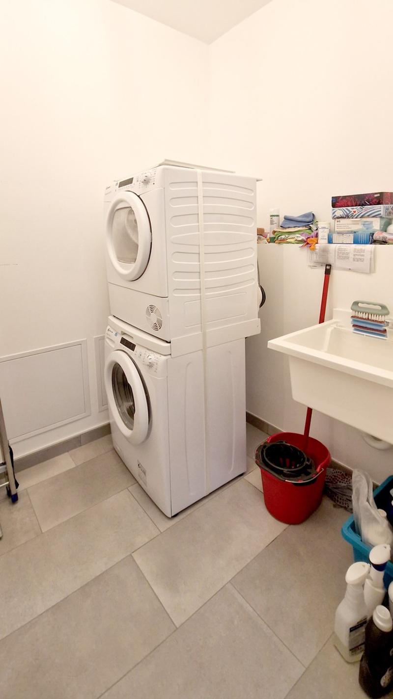 Elegante 3,5 locali in corte meticolosamente ristrutturata a nuovo. (13)