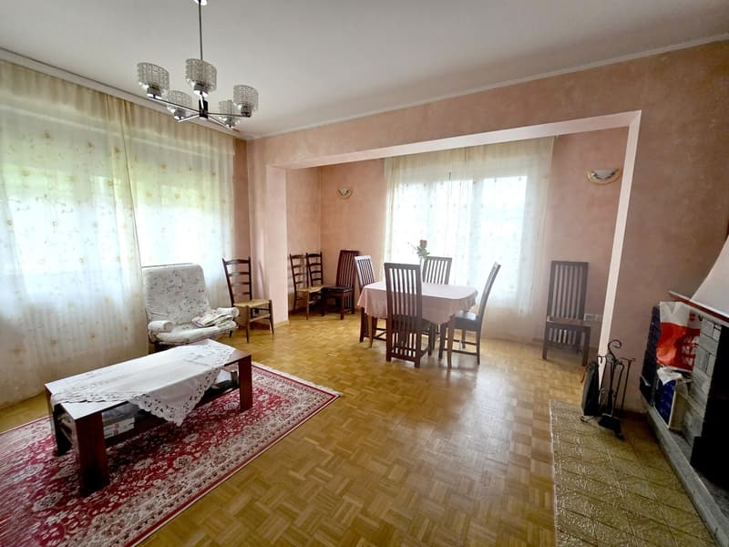 Bella villetta bifamiliare 3,5 e 2,5 ristrutturata con giardino (6)