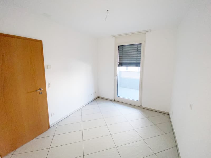 Moderno 2.5 locali con terrazza e posto auto in pieno centro. (5)