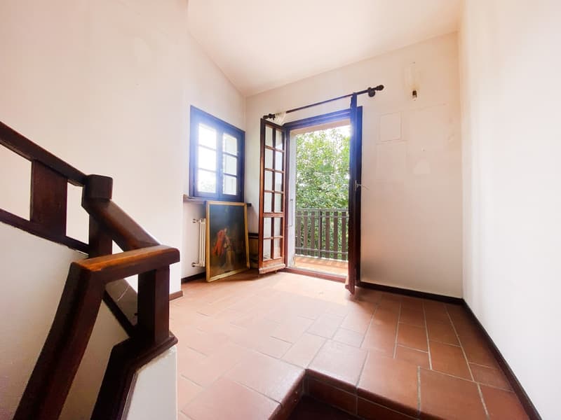 Casa ticinese 15 locali del 1500 con terreno e potenziale sviluppo (8)