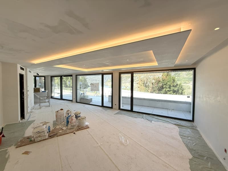 Prestigiosa villa 4,5 vista lago con rooftop e posto barca privato (2)