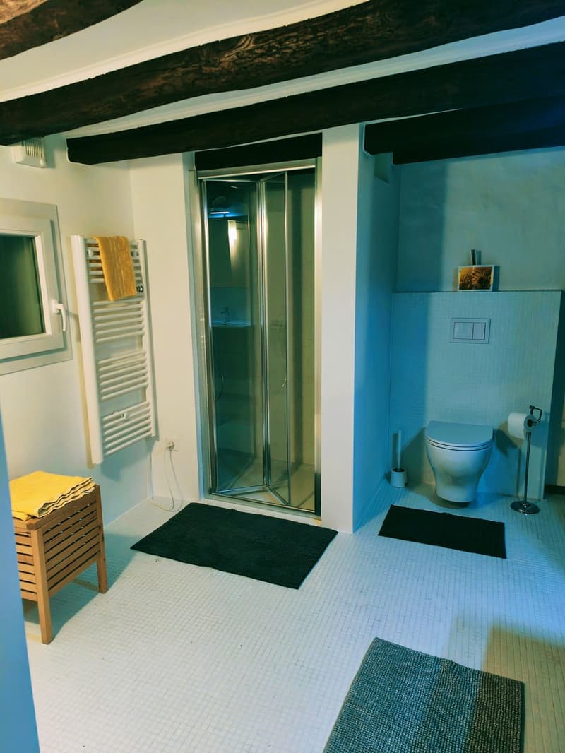 Palazzina rinnovata di quattro unità autorizzata per affitti brevi (5)