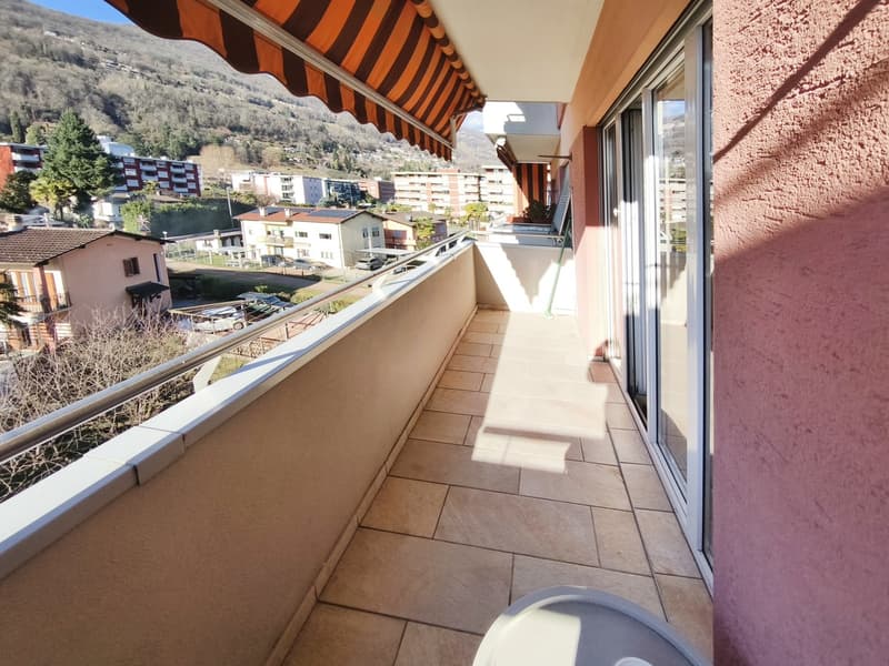 Raffinato 1,5 locali ristrutturato con balcone e cucina nuova. (3)