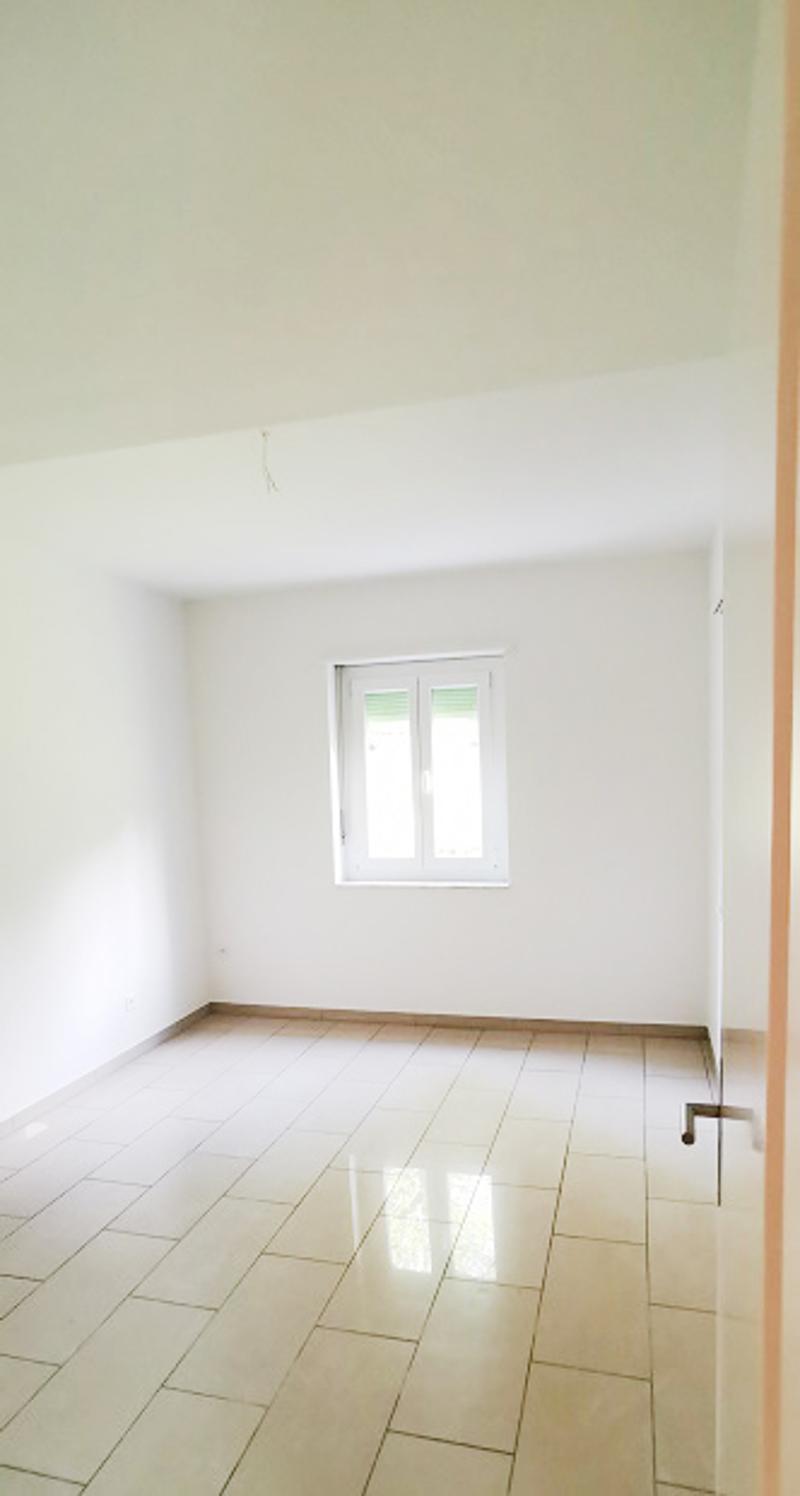 Casa 5,5 locali in fase di ristrutturazione con camino e terrazza. (7)