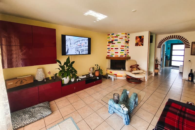 Villetta 5,5 con giardino di 300 mq e mansarda abitabile (2)