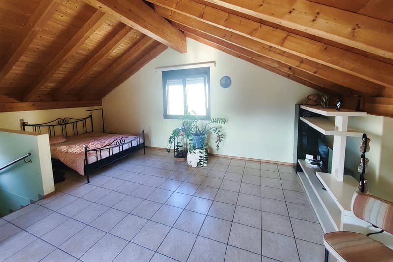 Villetta 5,5 con giardino di 300 mq e mansarda abitabile (11)