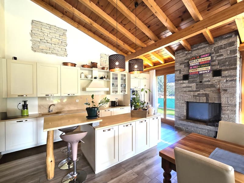 Splendida villa 5,5 con grande giardino in contesto immerso nel verde. (4)