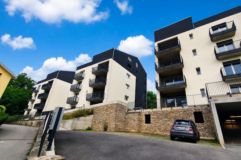 Nuovo appartamento 3,5 con terrazza coperta e due balconi (1)