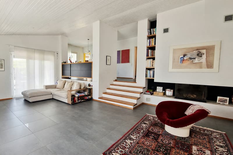 Casa unifamiliare 6,5 locali di 190 mq con giardino privato e veranda (3)