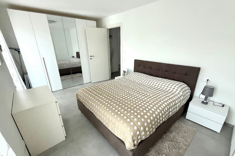 Elegante nuovo 3,5 con ampio terrazzo e camera con bagno ensuite (8)