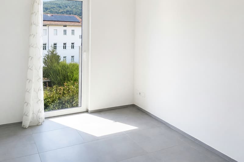 Elegante nuovo 3,5 con ampio terrazzo e camera con bagno ensuite (10)