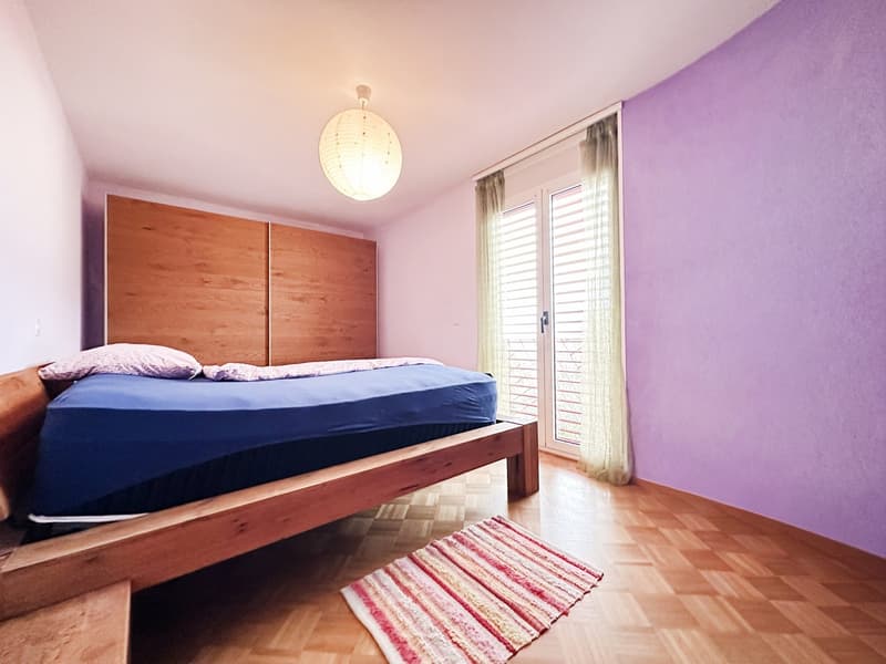 Casa unifamiliare 4,5 locali con ampio giardino recintato a Camorino (7)