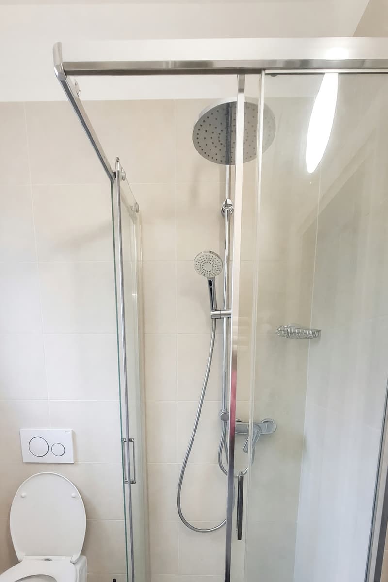 Accogliente 1,5 locali centrale con ampio bagno e spese incluse (7)