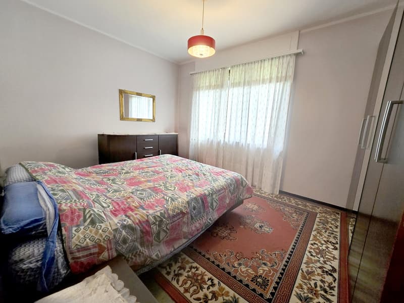 Bella villetta bifamiliare 3,5 e 2,5 ristrutturata con giardino (11)