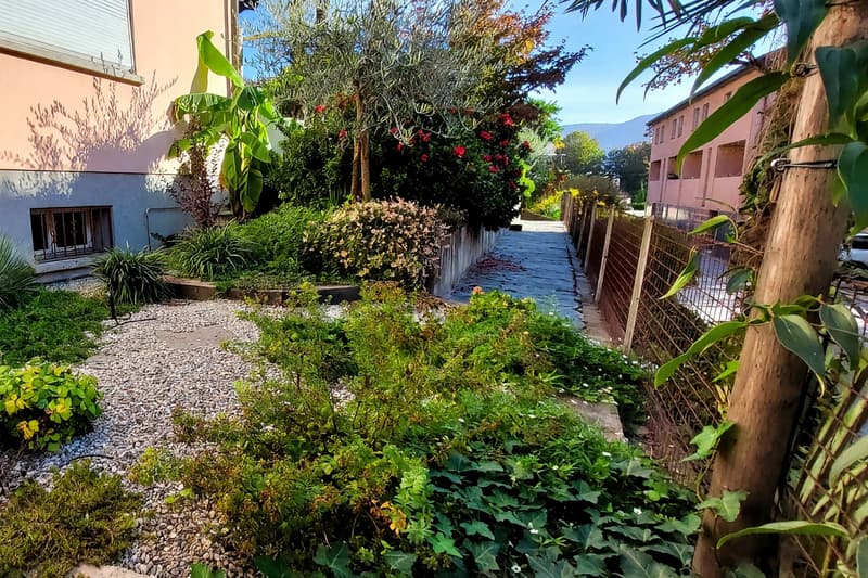 Appartamento 5,5 ristrutturato con giardino privato e tre balconi (7)
