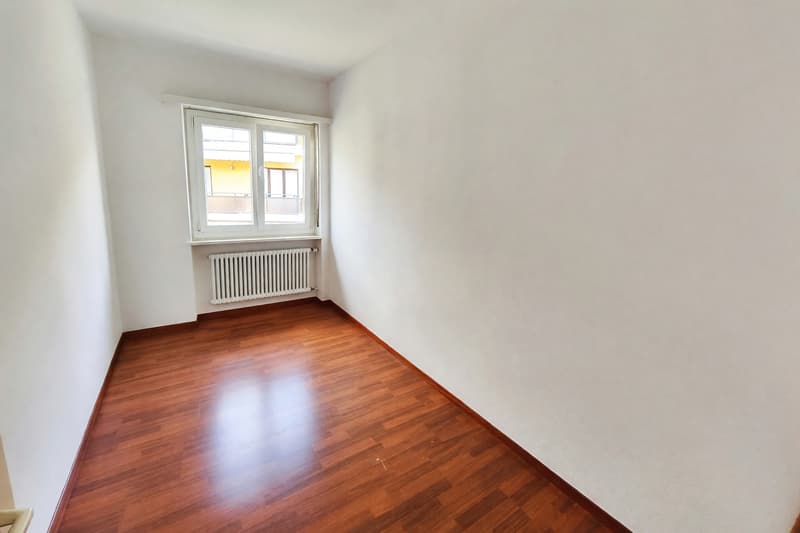 Appartamento 5,5 ristrutturato con giardino privato e tre balconi (6)