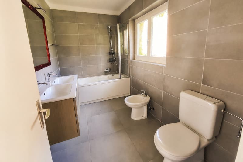 Appartamento 5,5 ristrutturato con giardino privato e tre balconi (8)