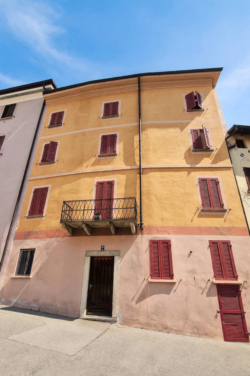 Palazzina da investimento in zona strategica con 4 appartamenti (1)