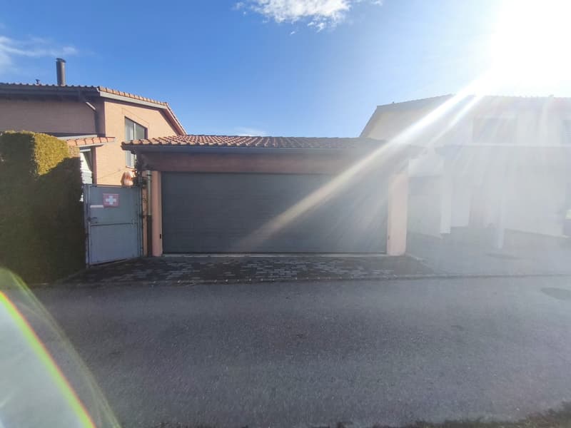 Villa 5,5 locali con piscina riscaldata, giardino privato e ampi spazi (17)
