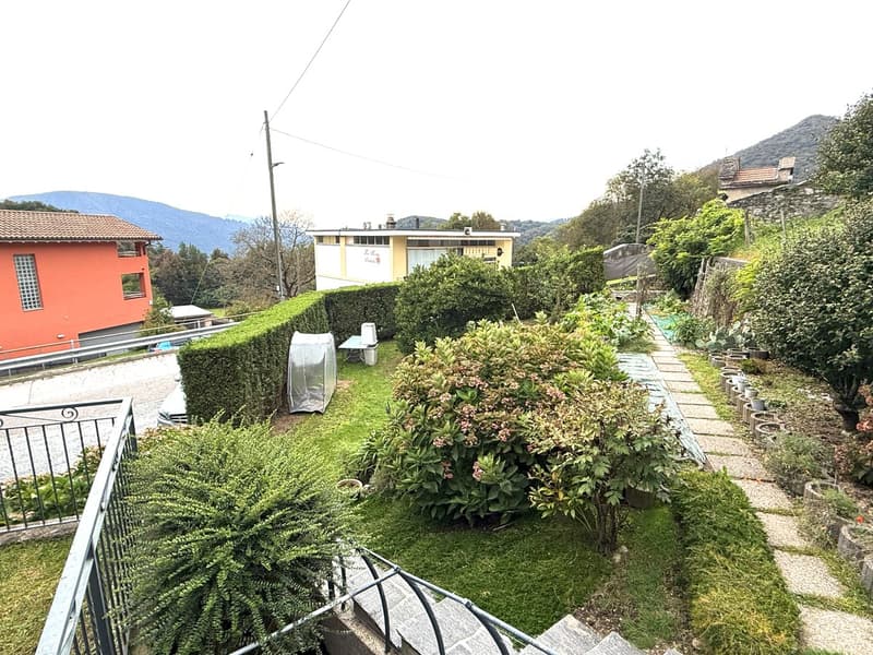 Casa 6,5 ristrutturata in medio-alto standing con giardino. (19)