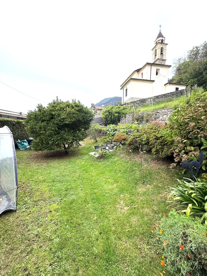 Casa 6,5 ristrutturata in medio-alto standing con giardino. (18)