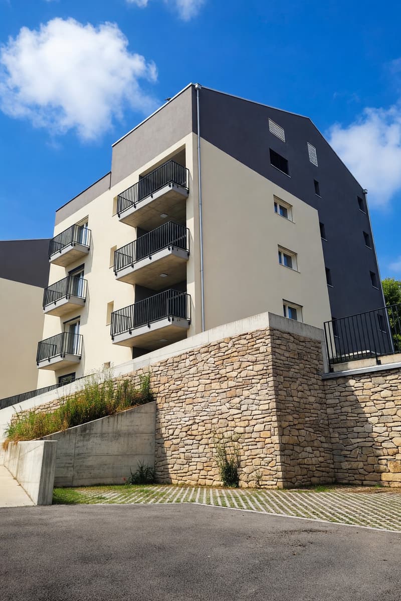 Nuovo appartamento 3,5 con terrazza coperta e due balconi (18)