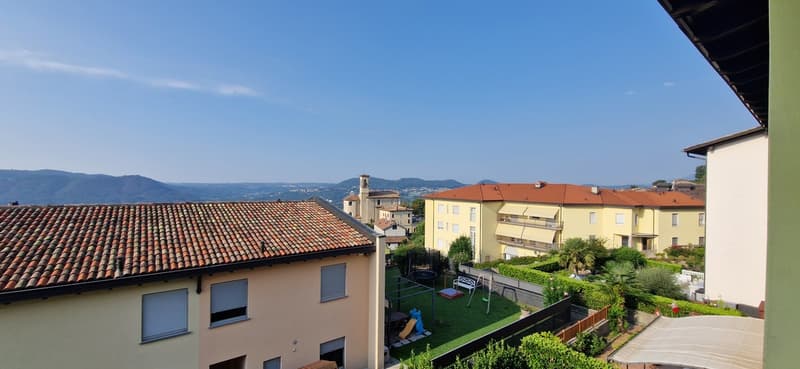 Ampissima villetta contigua 6,5 con terrazza panoramica e giardinetti (15)
