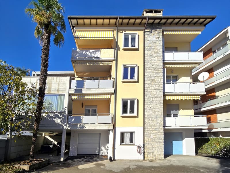 Raffinato 4,5 completamente ristrutturato con terrazza e camino. (16)